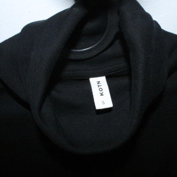 KOTN Fitted Turtleneck - Picture 2 of 4